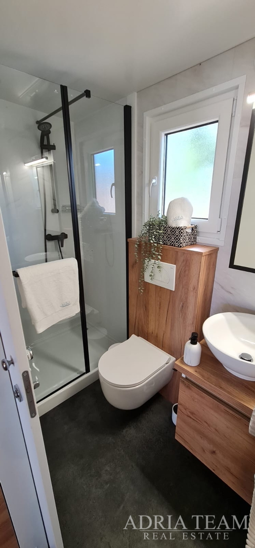 MONTAŽNA KUĆICA, MODEL VEEZIA, IZVRSNA LOKACIJA - KRUŠEVO