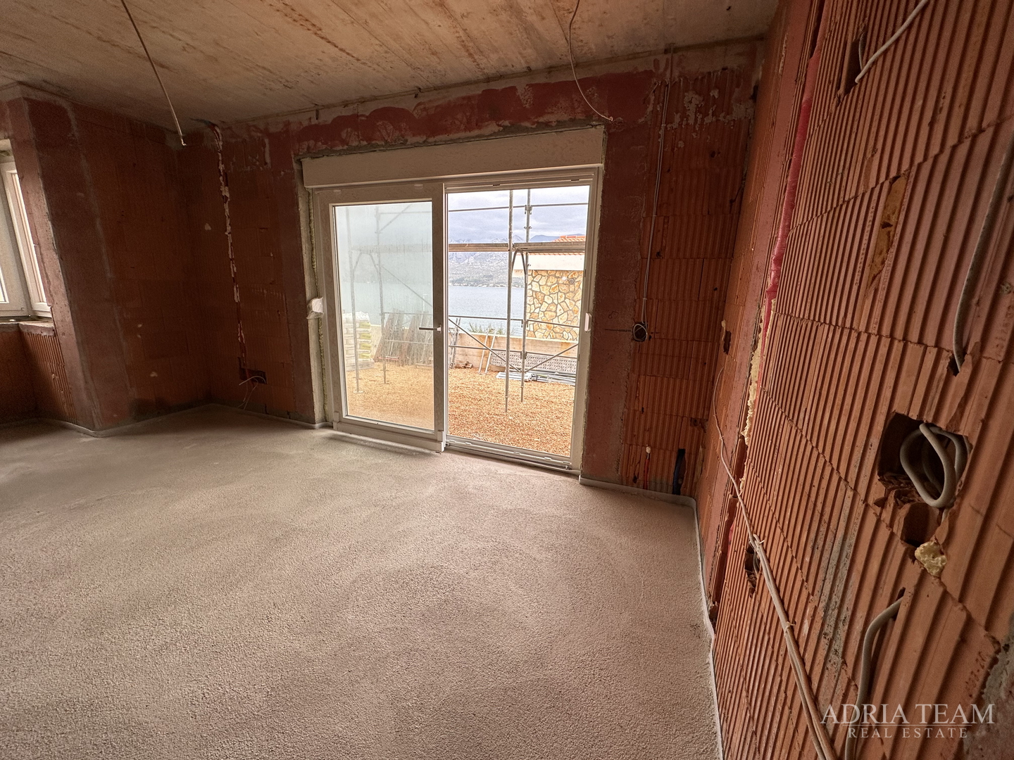 APARTMENTS IN A RESIDENTIAL BUILDING IN A NEW DEVELOPMENT, BEAUTIFUL VIEW, 45 m FROM THE SEA - VINJERAC