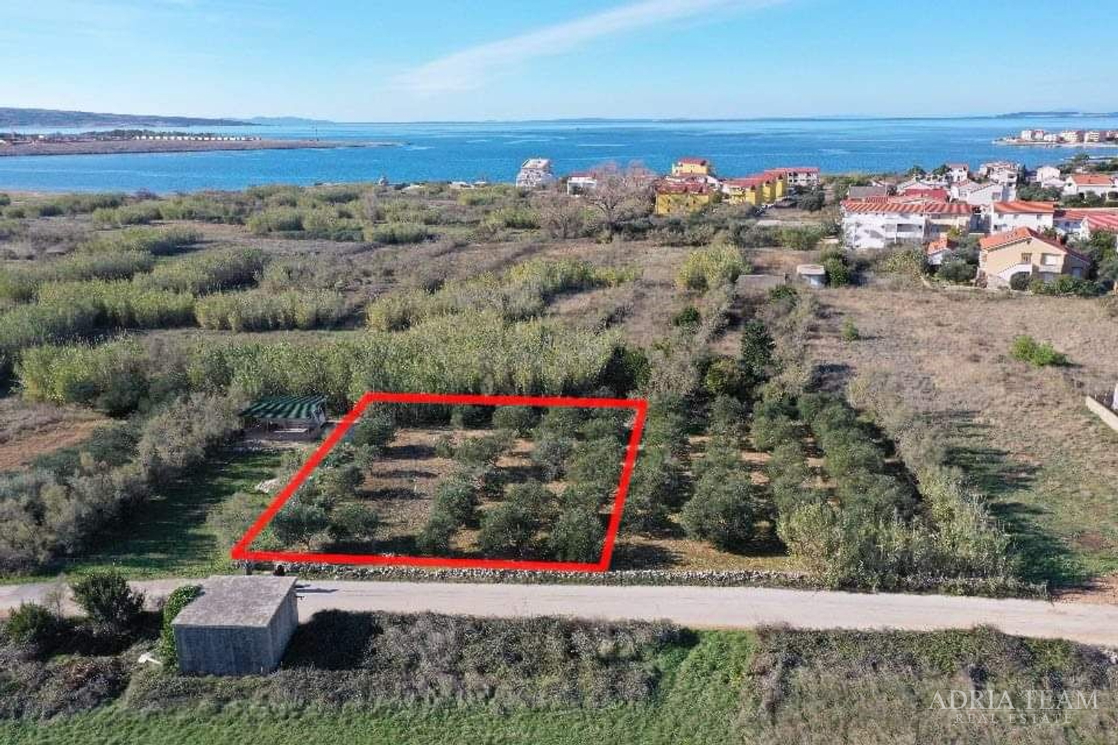 BAUFLÄCHE, 440 m VOM MEER - POVLJANA, PAG