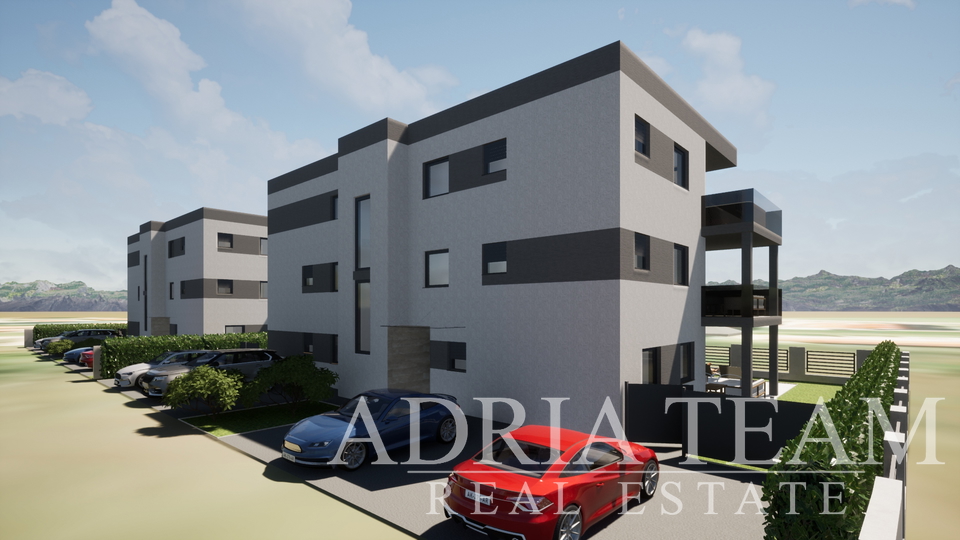 APARTMAN U BLIZINI PLAŽE, NOVOGRADNJA, 150 m OD MORA - PRIVLAKA