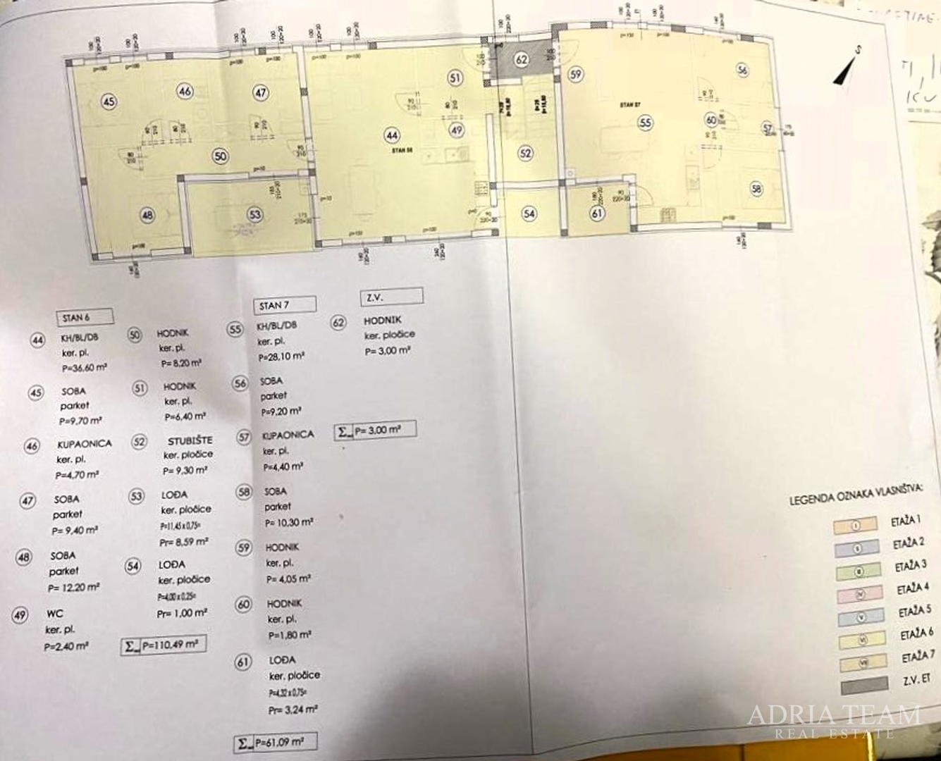 ČETVEROSOBAN STAN S KROVNOM TERASOM I BAZENOM, NOVOGRADNJA - BELAFUŽA, ZADAR