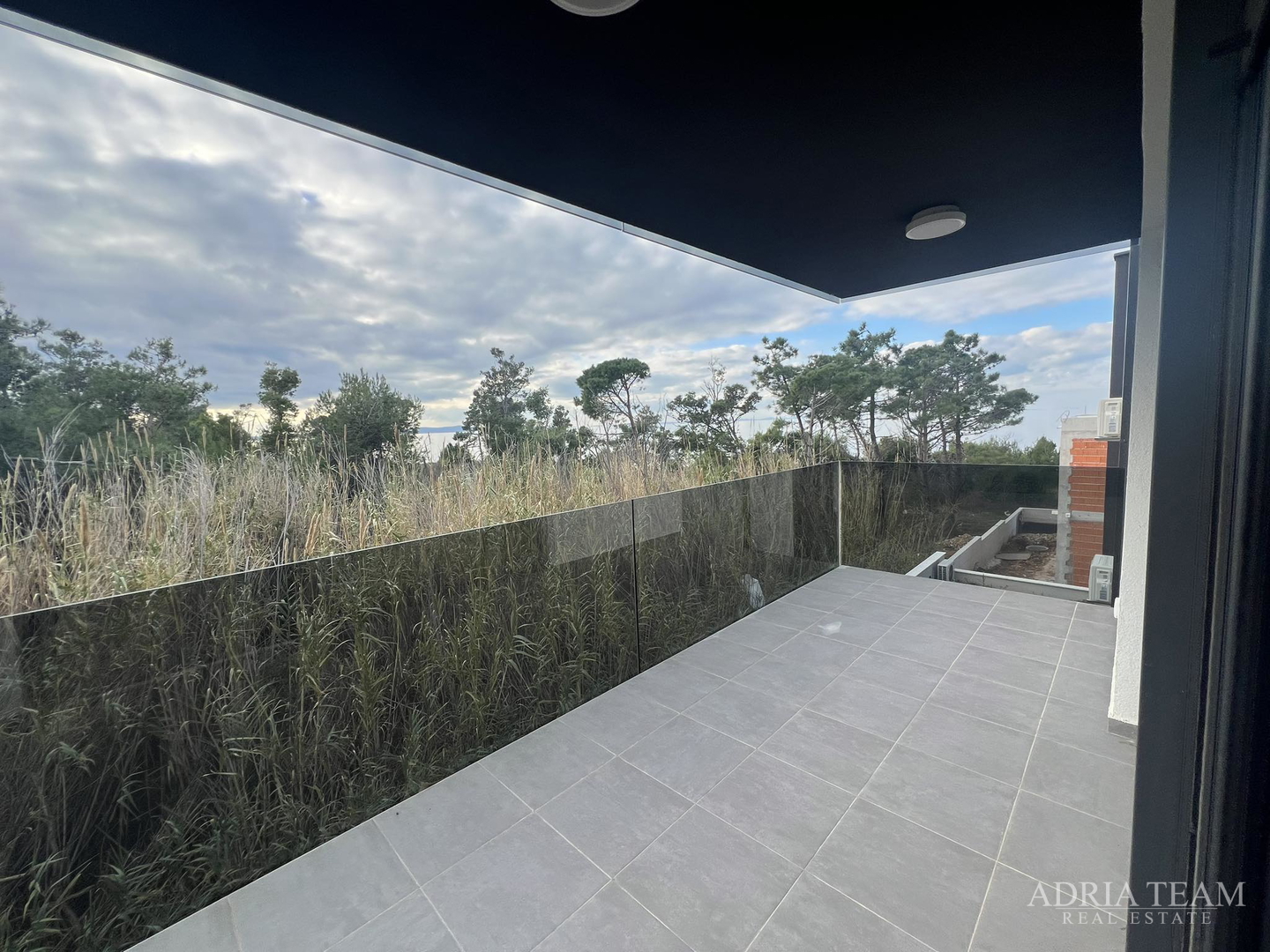 NEUBAUWOHNUNGEN, 2. MEERESLINIE, PRIVLAKA - ZADAR