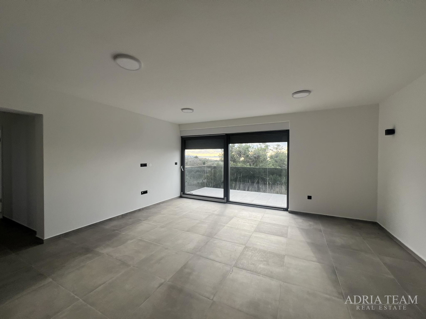 NEUBAUWOHNUNGEN, 2. MEERESLINIE, PRIVLAKA - ZADAR