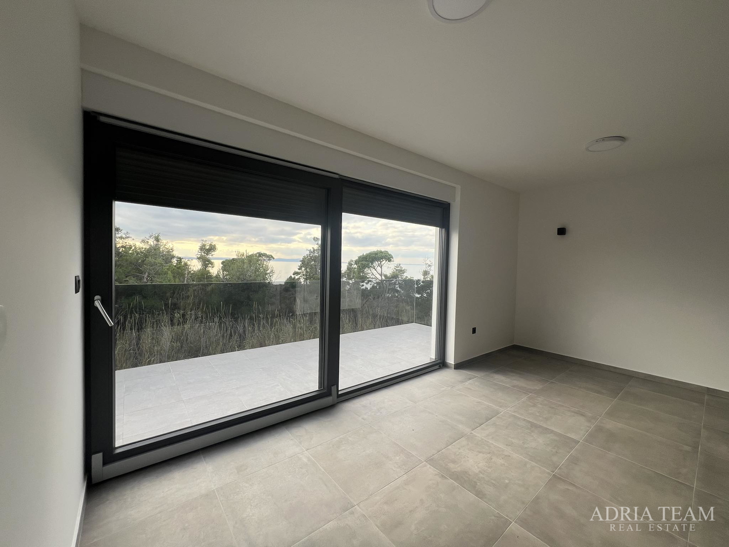 NEUBAUWOHNUNGEN, 2. MEERESLINIE, PRIVLAKA - ZADAR