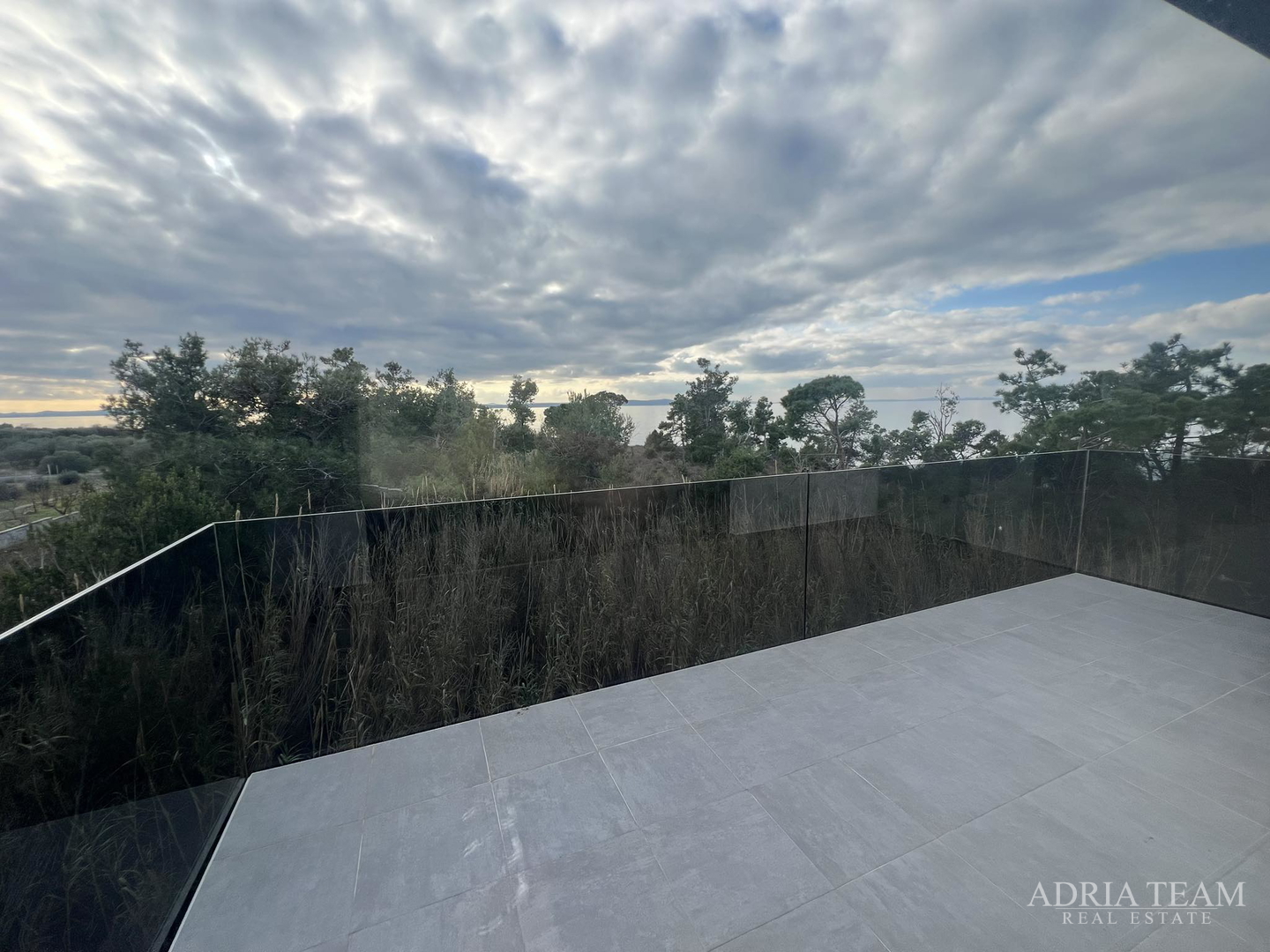 NEUBAUWOHNUNGEN, 2. MEERESLINIE, PRIVLAKA - ZADAR