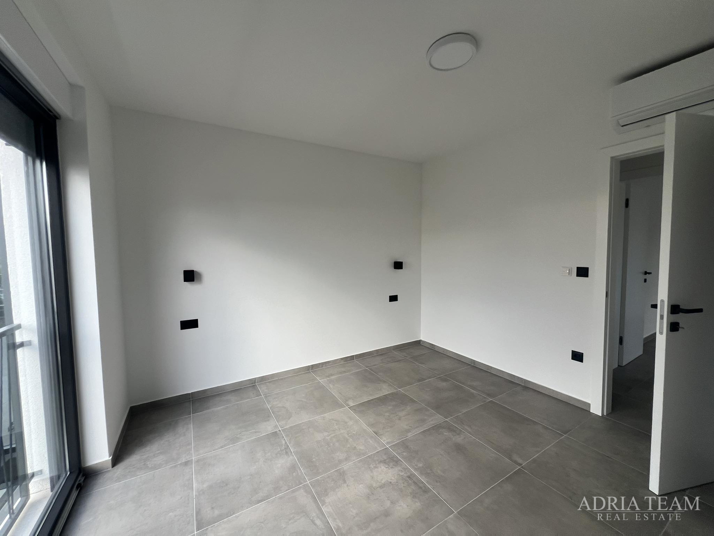 NEUBAUWOHNUNGEN, 2. MEERESLINIE, PRIVLAKA - ZADAR