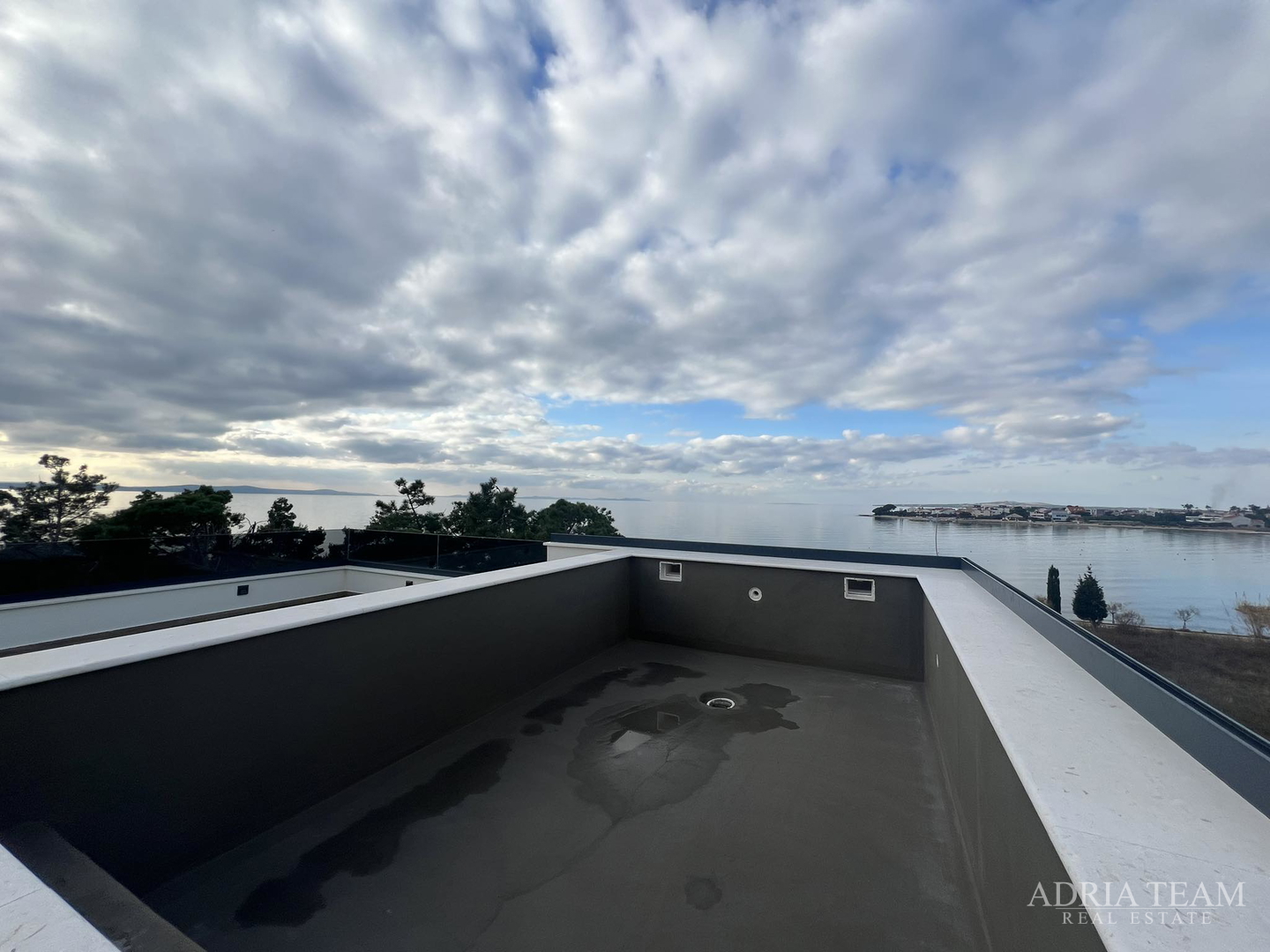 NEUBAUWOHNUNGEN, 2. MEERESLINIE, PRIVLAKA - ZADAR