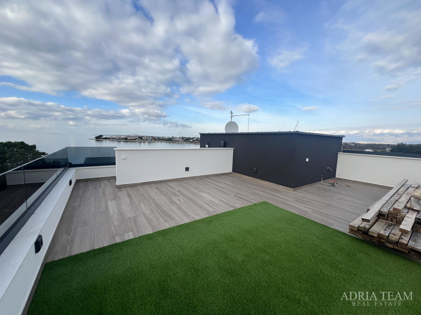 NEUBAUWOHNUNGEN, 2. MEERESLINIE, PRIVLAKA - ZADAR