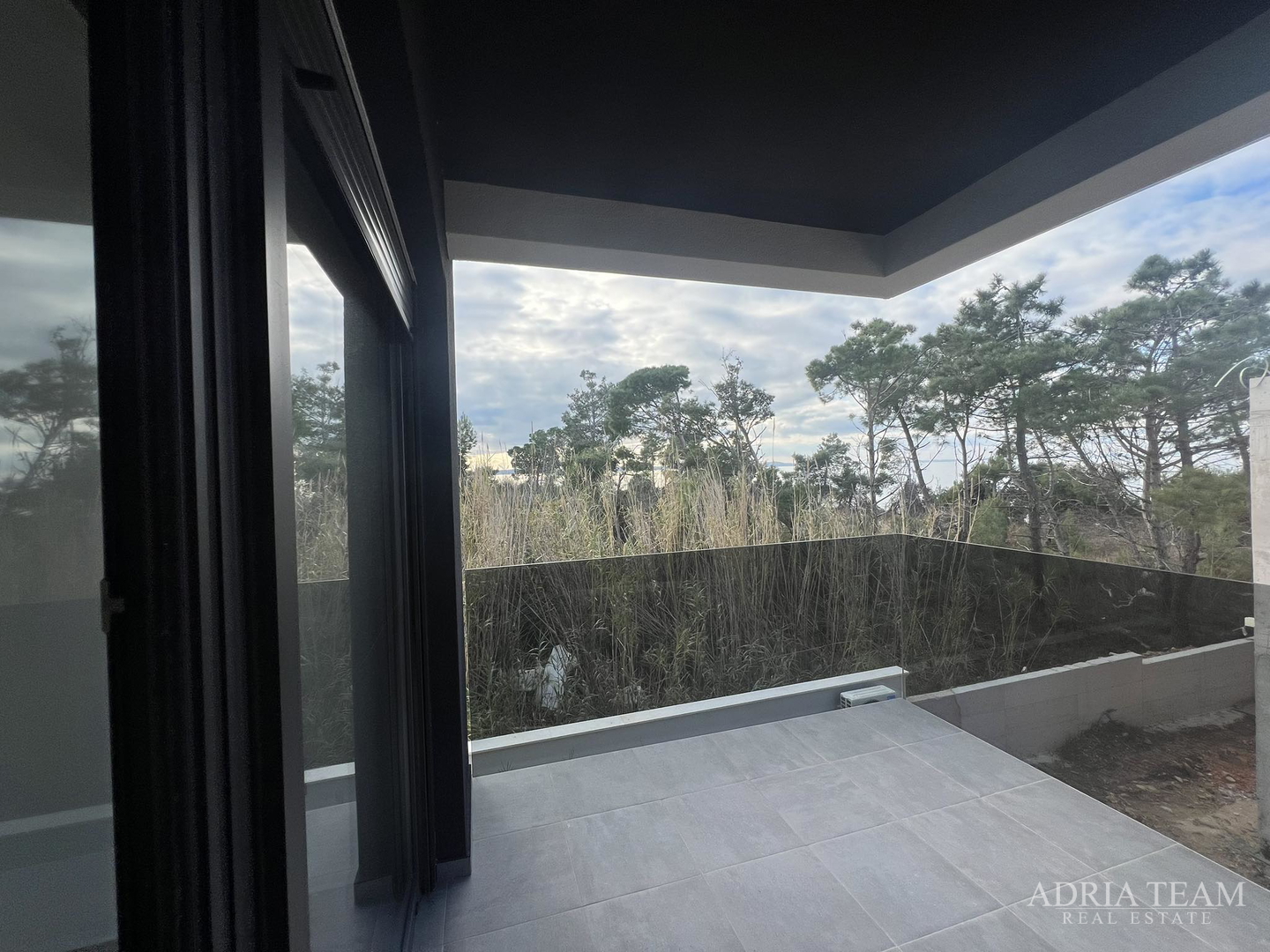 NEUBAUWOHNUNGEN, 2. MEERESLINIE, PRIVLAKA - ZADAR