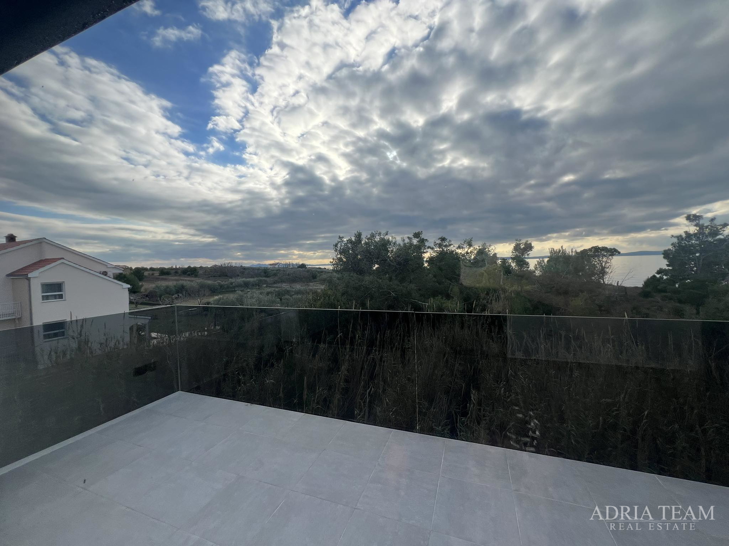 NEUBAUWOHNUNGEN, 2. MEERESLINIE, PRIVLAKA - ZADAR