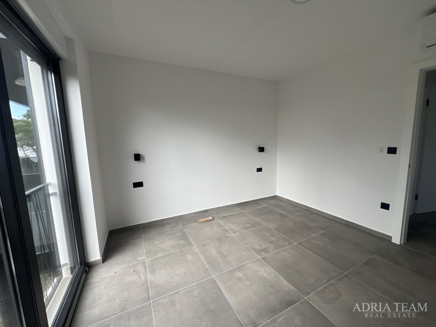 NEUBAUWOHNUNGEN, 2. MEERESLINIE, PRIVLAKA - ZADAR