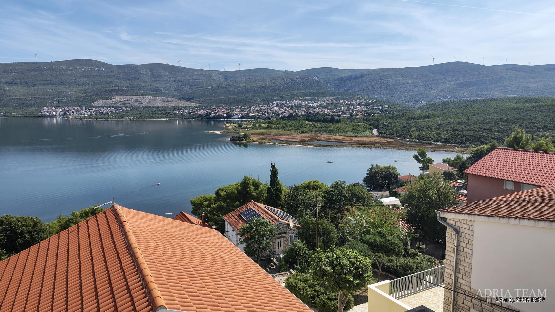 HAUS MIT WUNDERSCHÖNEM OFFENEM MEERBLICK, TEILWEISE RENOVIERT - DONJI KARIN