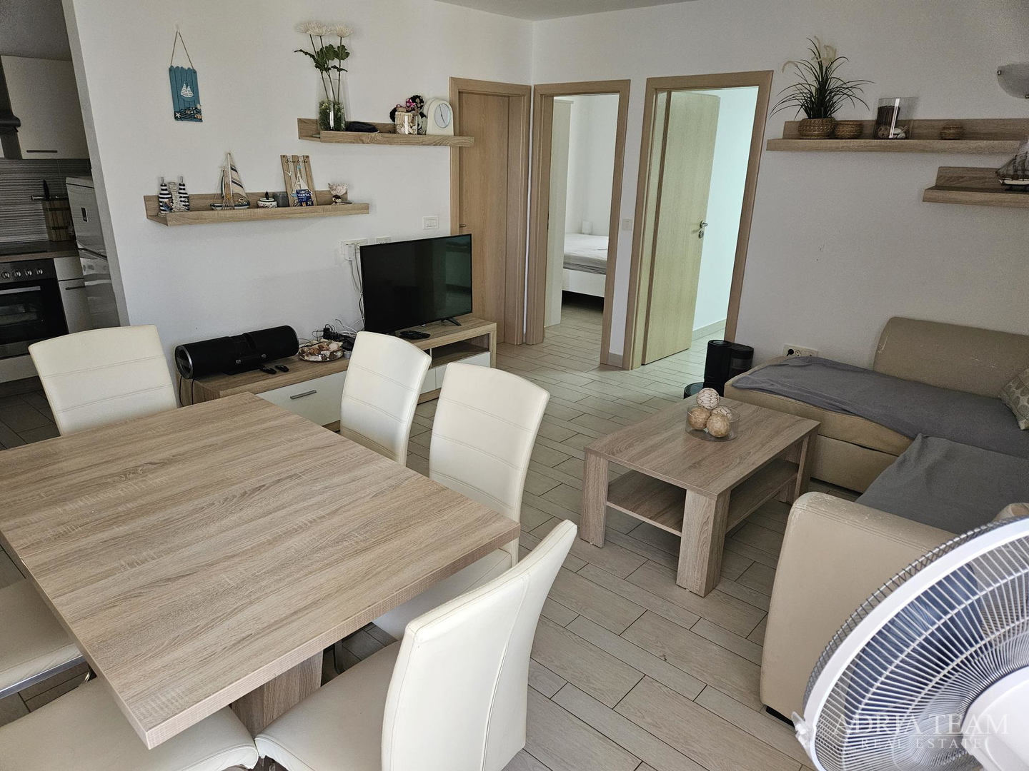 APARTMENT WITH A BEAUTIFUL SEA VIEW, 15 m FROM THE SEA - RTINA, BENIĆI
