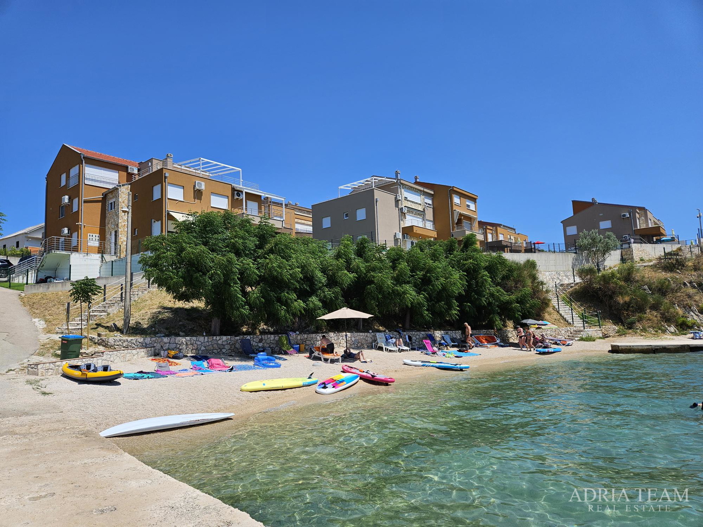 APARTMENT WITH A BEAUTIFUL SEA VIEW, 15 m FROM THE SEA - RTINA, BENIĆI