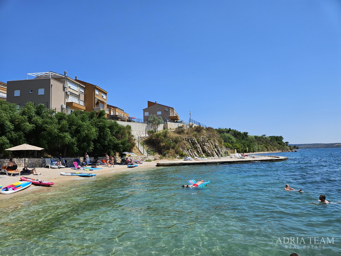 APARTMENT WITH A BEAUTIFUL SEA VIEW, 15 m FROM THE SEA - RTINA, BENIĆI