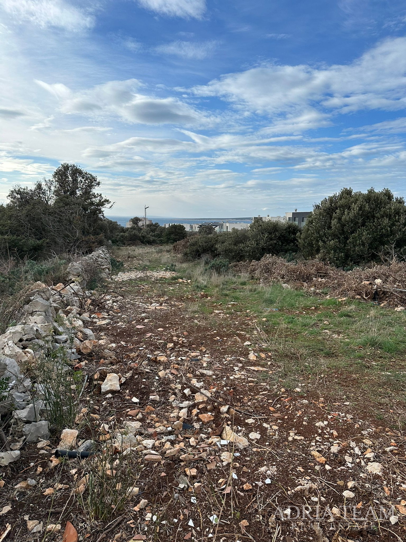 GRAĐEVINSKO ZEMLJIŠTE - MANDRE, PAG