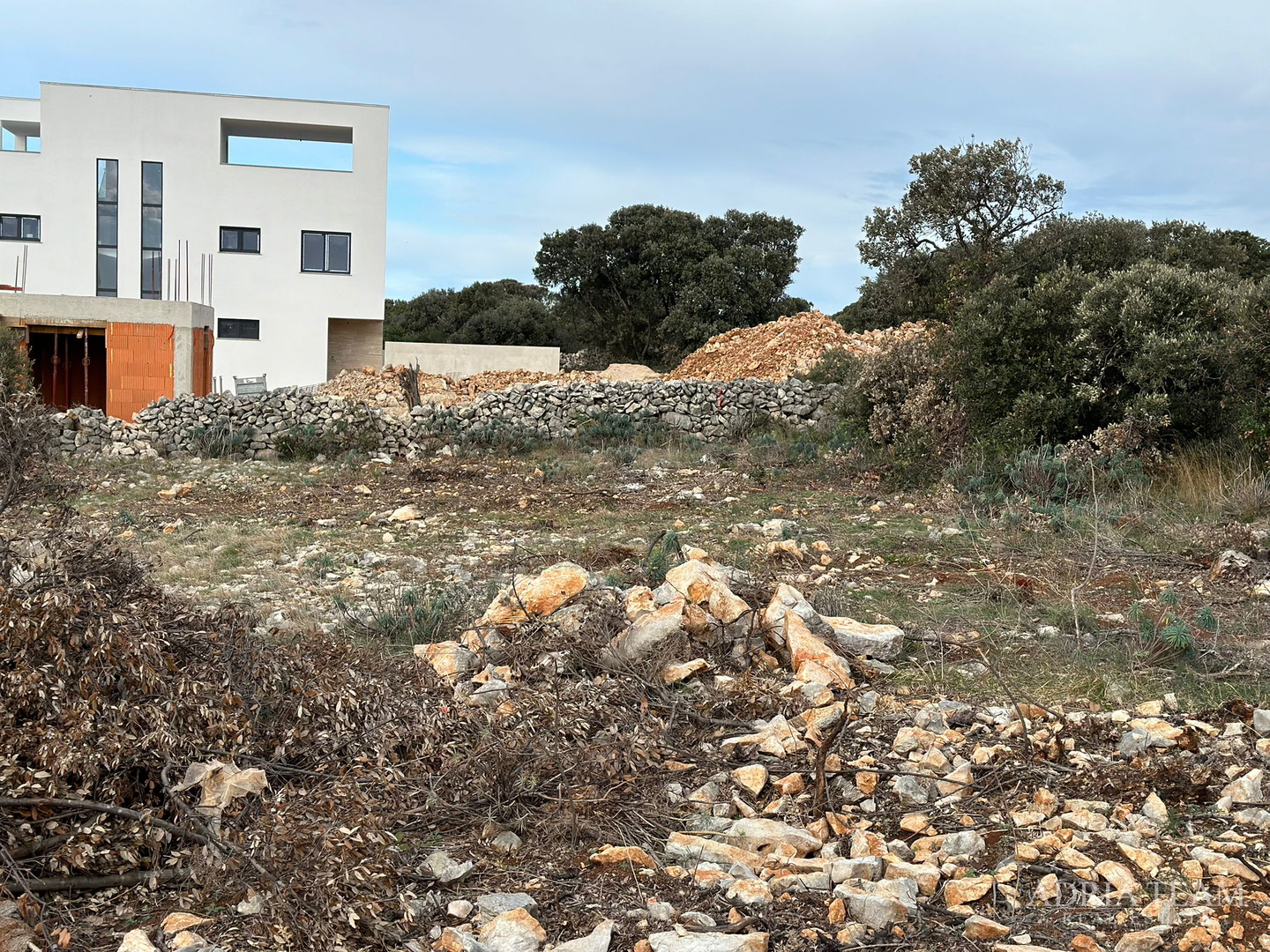 GRAĐEVINSKO ZEMLJIŠTE - MANDRE, PAG