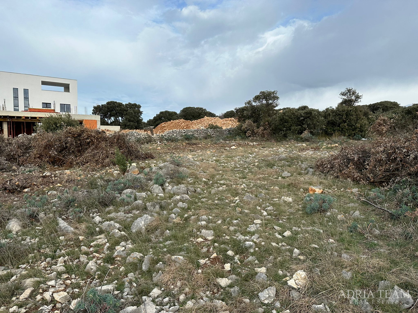 GRAĐEVINSKO ZEMLJIŠTE - MANDRE, PAG