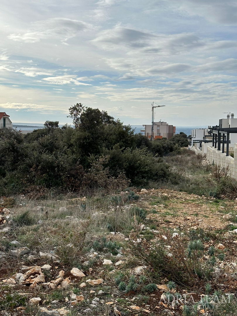 GRAĐEVINSKO ZEMLJIŠTE - MANDRE, PAG