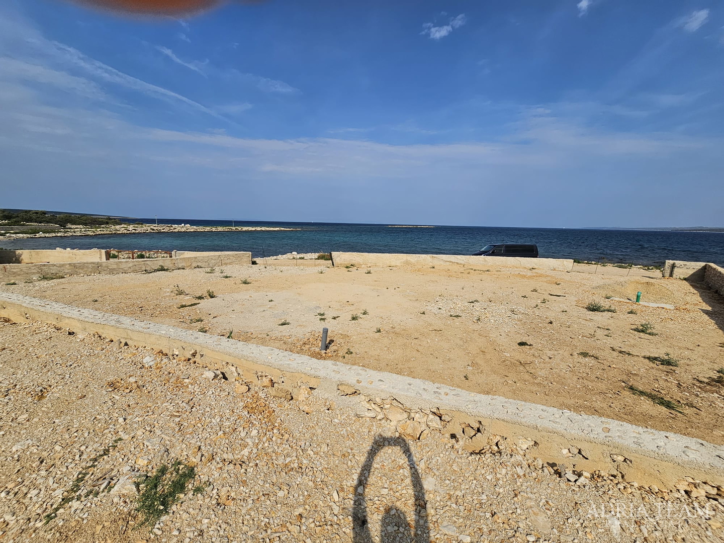 ZEMLJIŠTE u R-zoni, PRVI RED DO MORA - KOLAN, PAG