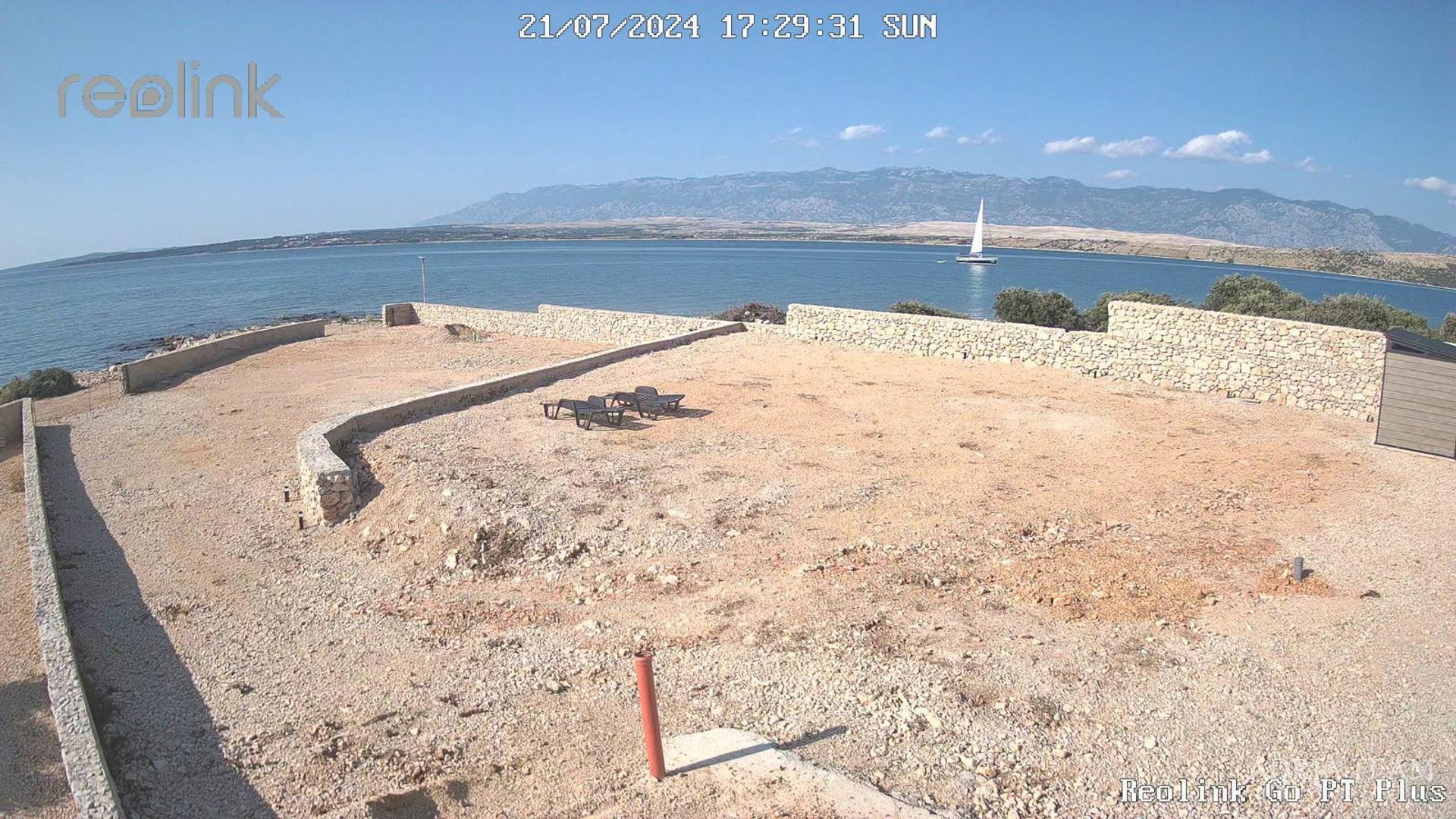 ZEMLJIŠTE u R-zoni, PRVI RED DO MORA - KOLAN, PAG