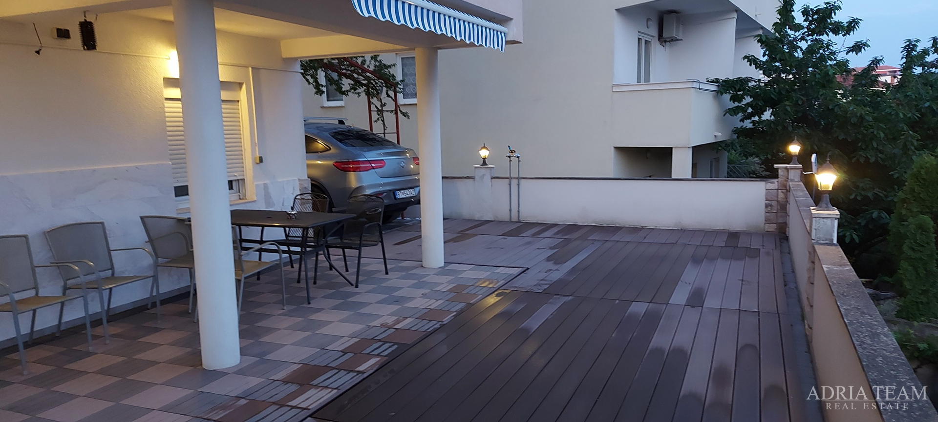 DVA SPOJENA APARTMANA S POGLEDOM NA MORE - OKRUG GORNJI, ČIOVO