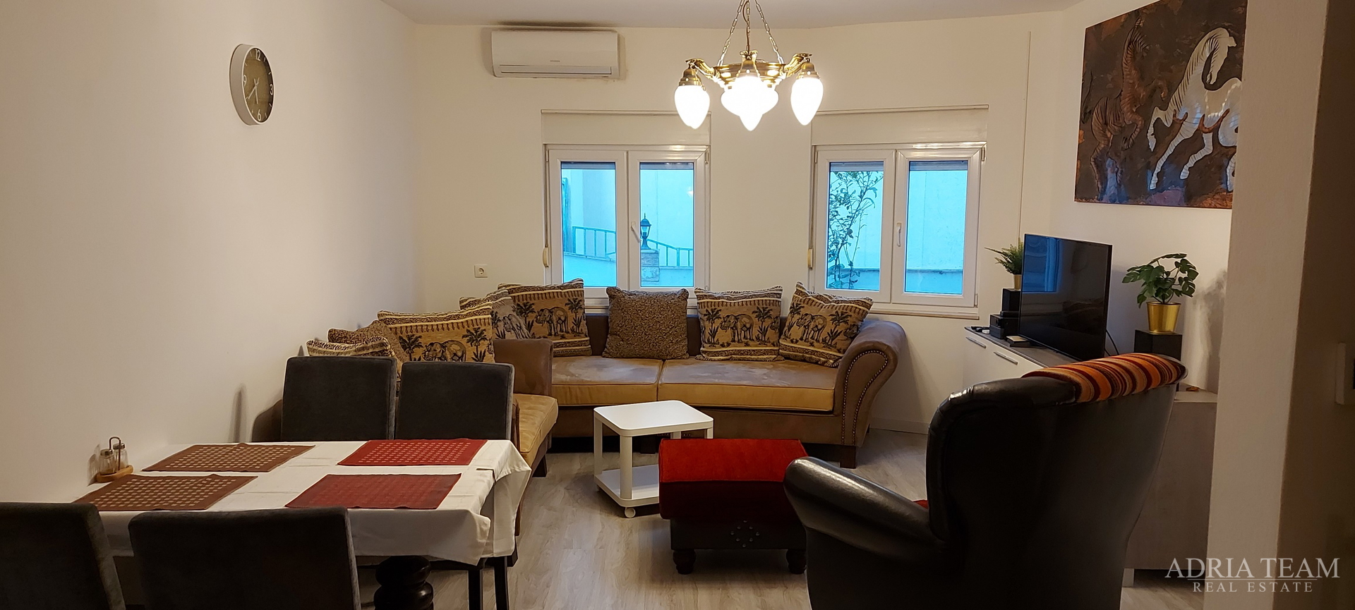 DVA SPOJENA APARTMANA S POGLEDOM NA MORE - OKRUG GORNJI, ČIOVO