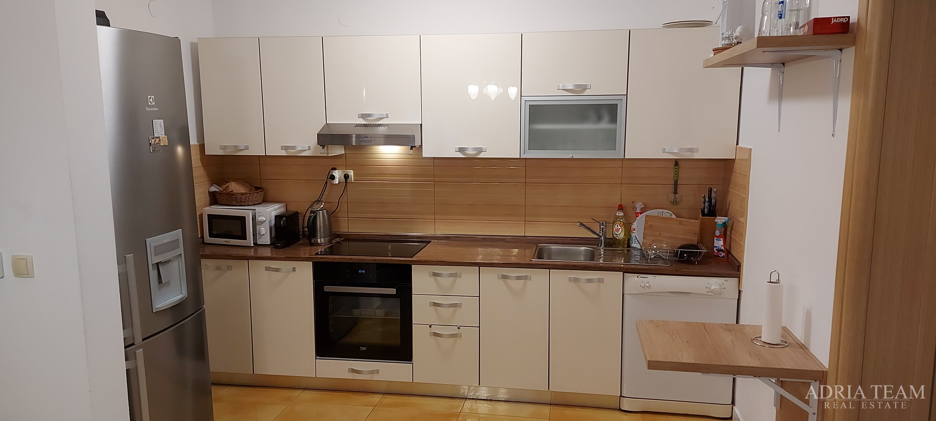 DVA SPOJENA APARTMANA S POGLEDOM NA MORE - OKRUG GORNJI, ČIOVO