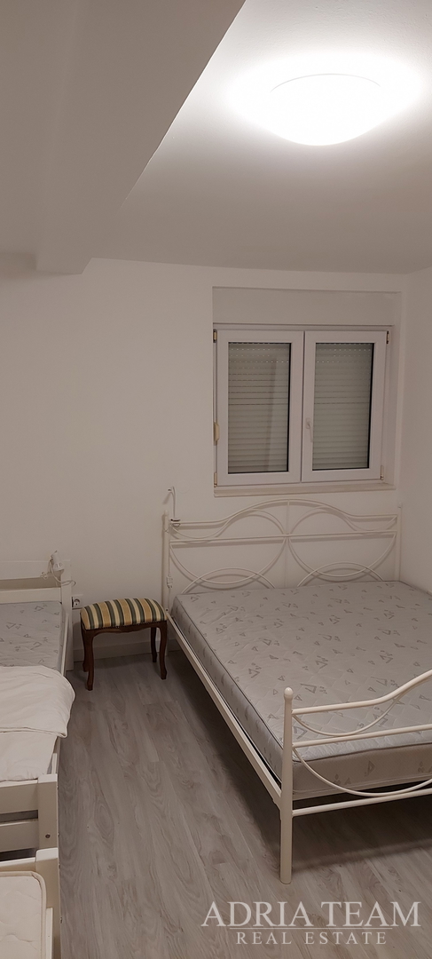 DVA SPOJENA APARTMANA S POGLEDOM NA MORE - OKRUG GORNJI, ČIOVO