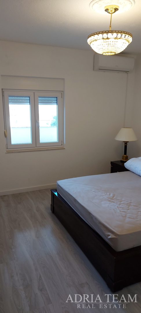 DVA SPOJENA APARTMANA S POGLEDOM NA MORE - OKRUG GORNJI, ČIOVO
