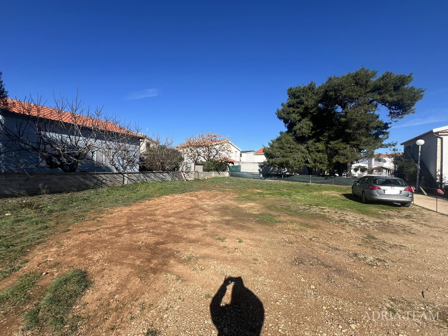 AKCIJA!! NEIZGRAĐENI DIO GRAĐEVINSKOG ZEMLJIŠTA - VIR