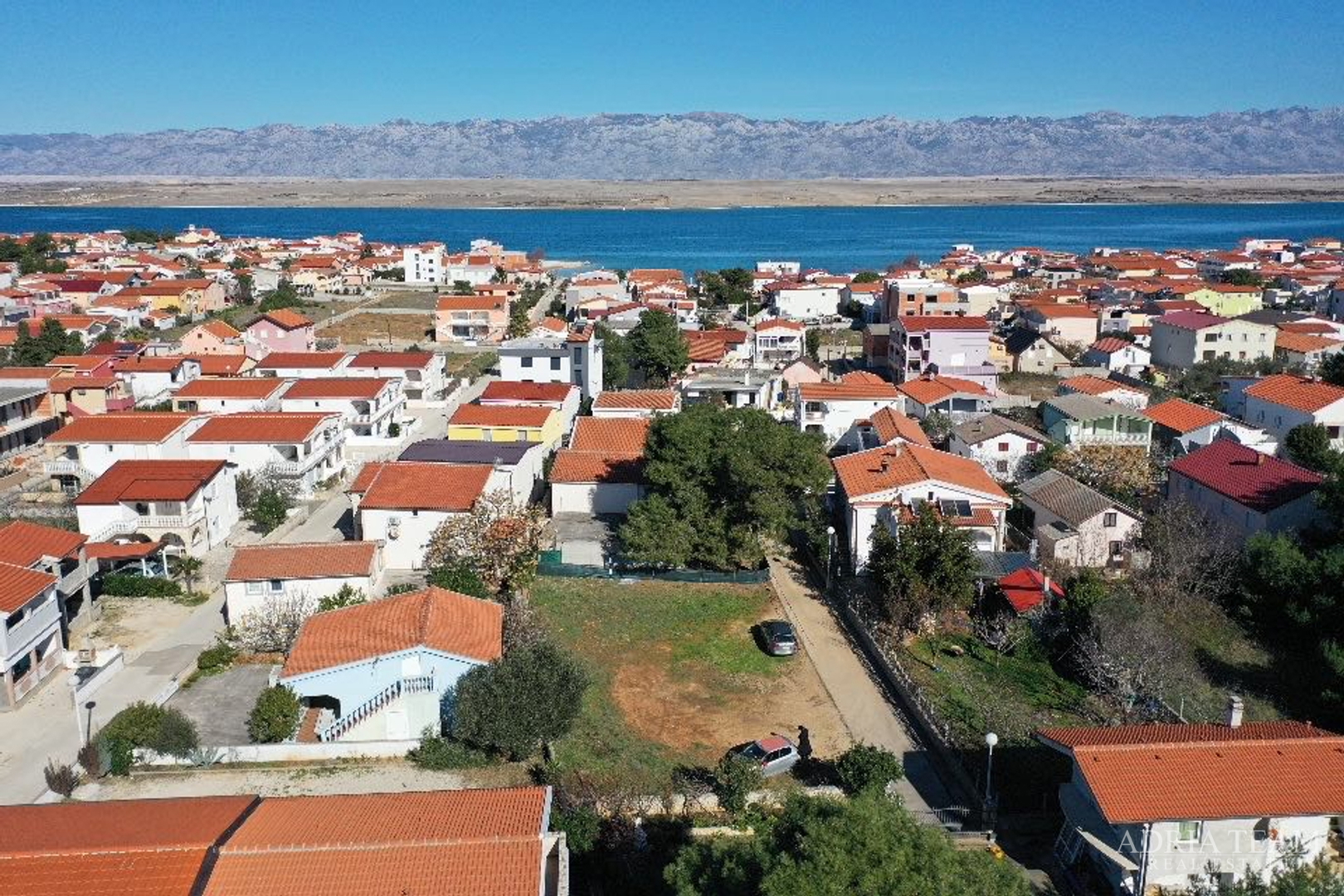 AKCIJA!! NEIZGRAĐENI DIO GRAĐEVINSKOG ZEMLJIŠTA - VIR