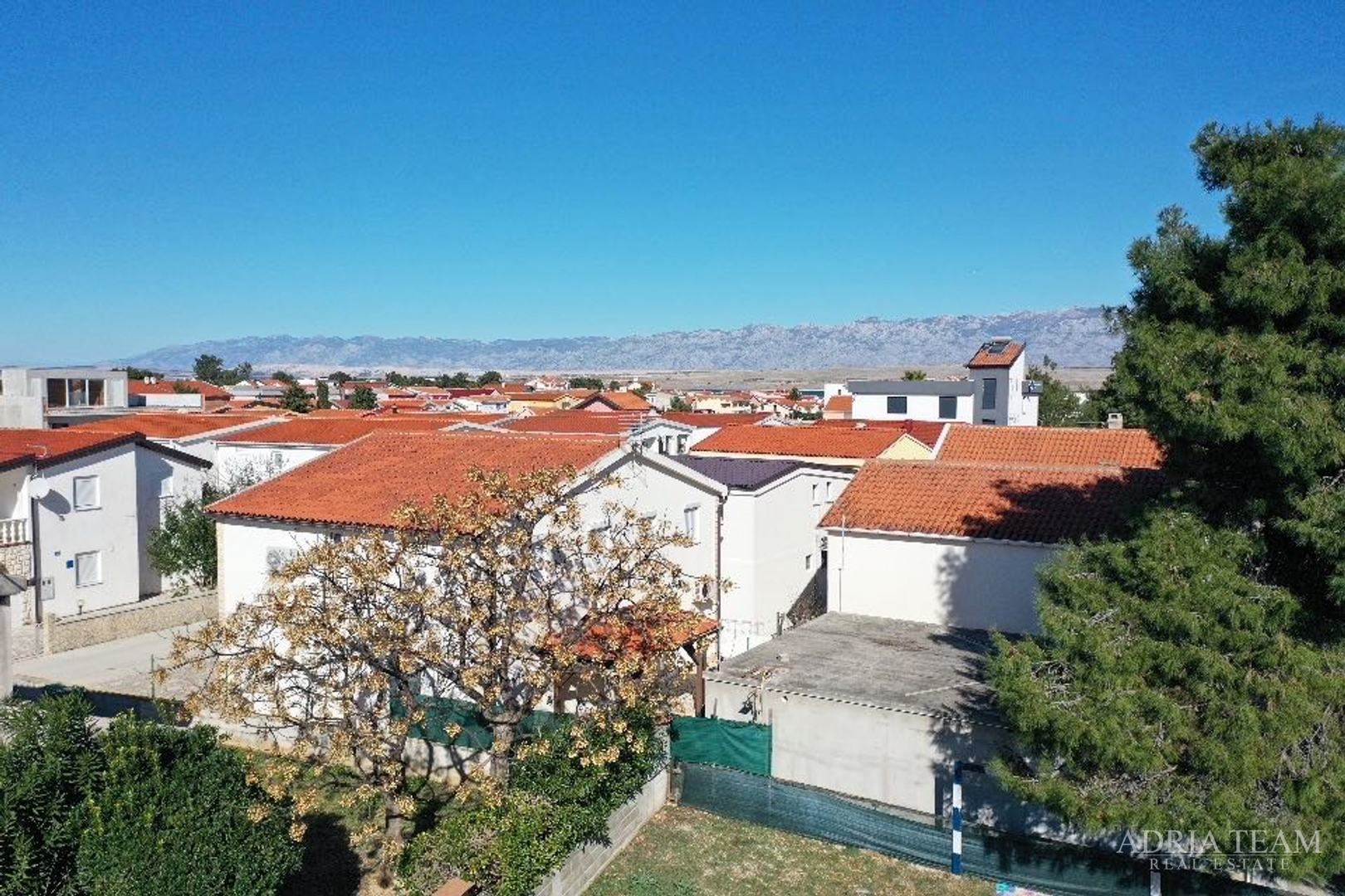 AKCIJA!! NEIZGRAĐENI DIO GRAĐEVINSKOG ZEMLJIŠTA - VIR