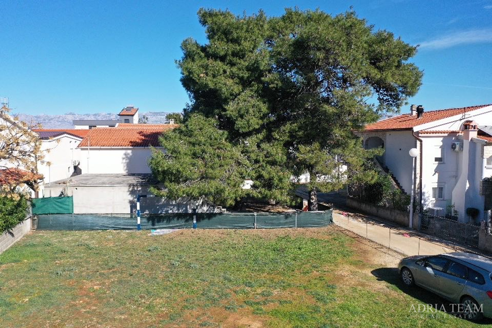 AKCIJA!! NEIZGRAĐENI DIO GRAĐEVINSKOG ZEMLJIŠTA - VIR