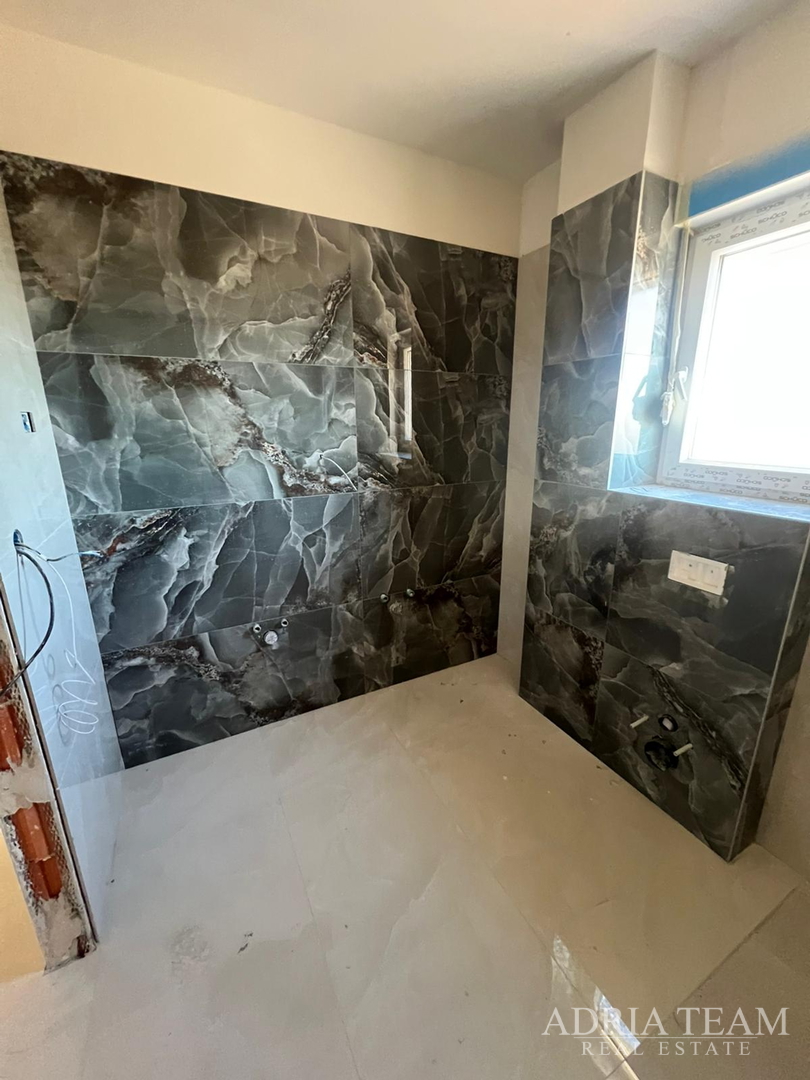 APARTMENTS IN NEW BUILDING 200 m FROM THE SEA - SELINE