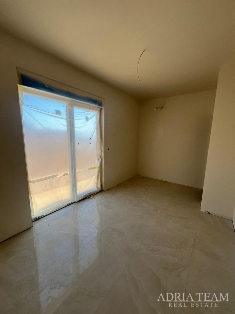 APARTMENTS IN NEW BUILDING 200 m FROM THE SEA - SELINE