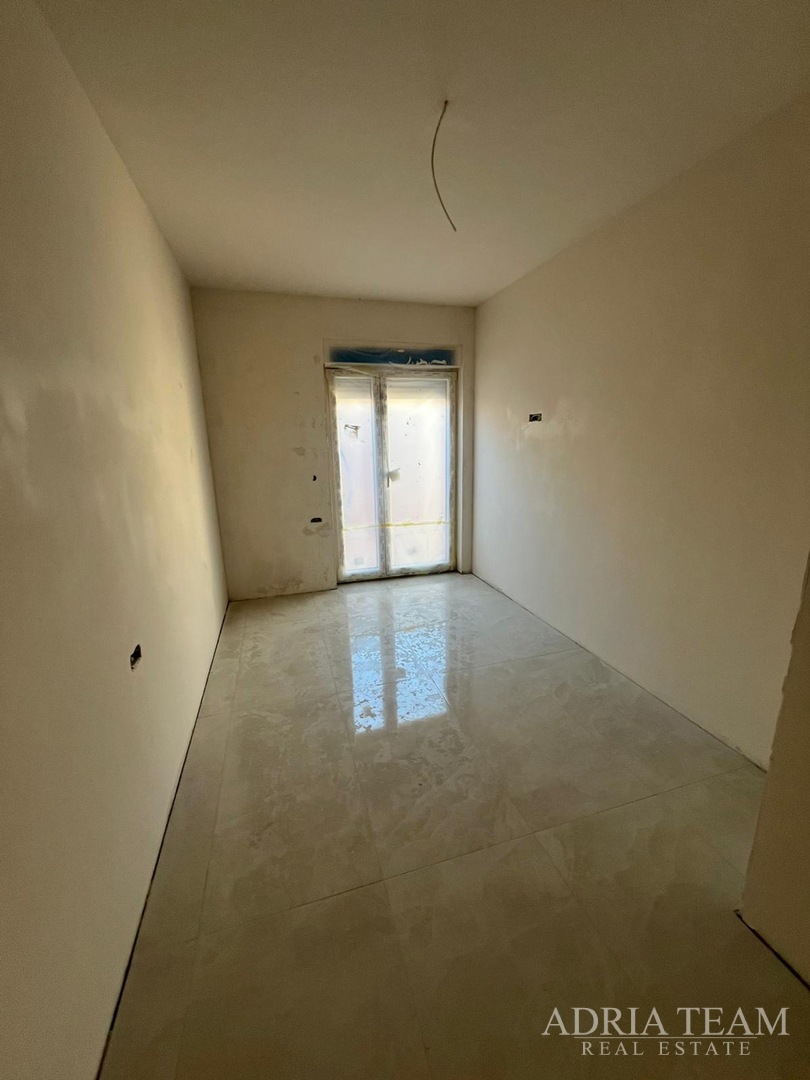 APARTMENTS IN NEW BUILDING 200 m FROM THE SEA - SELINE