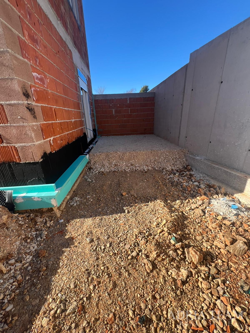 APARTMENTS IN NEW BUILDING 200 m FROM THE SEA - SELINE