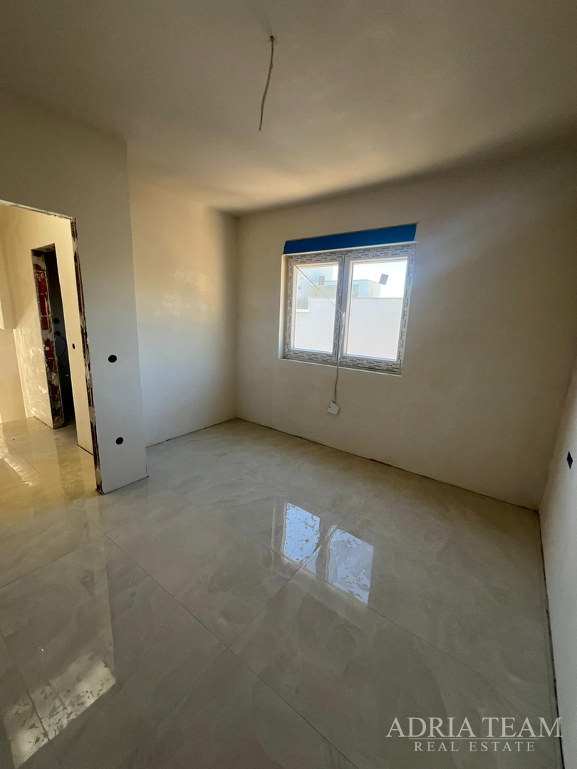 APARTMENTS IN NEW BUILDING 200 m FROM THE SEA - SELINE