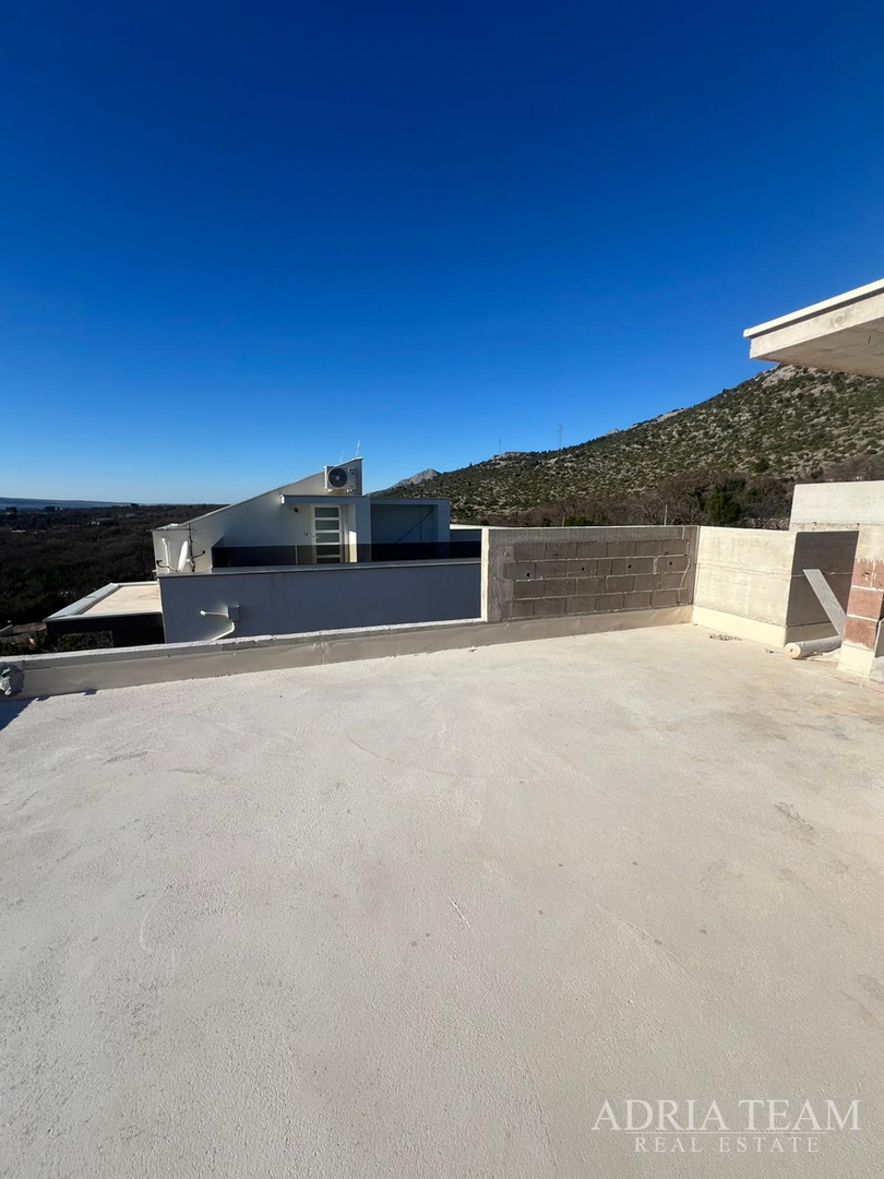 APARTMENTS IN NEW BUILDING 200 m FROM THE SEA - SELINE