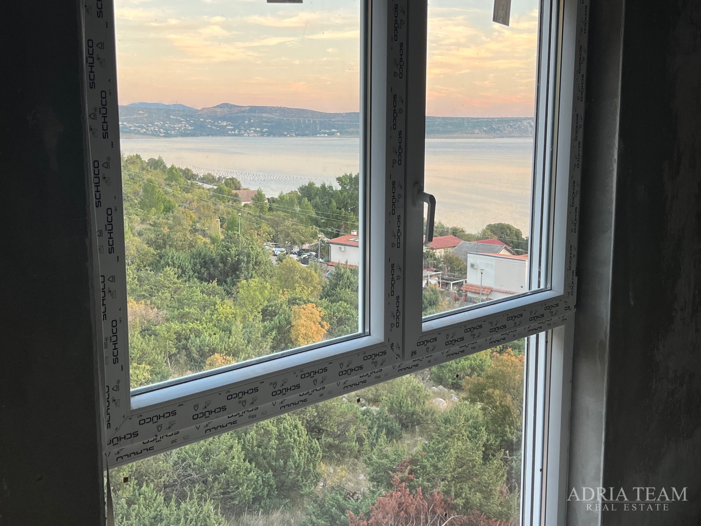 APARTMENTS IN NEW BUILDING 200 m FROM THE SEA - SELINE