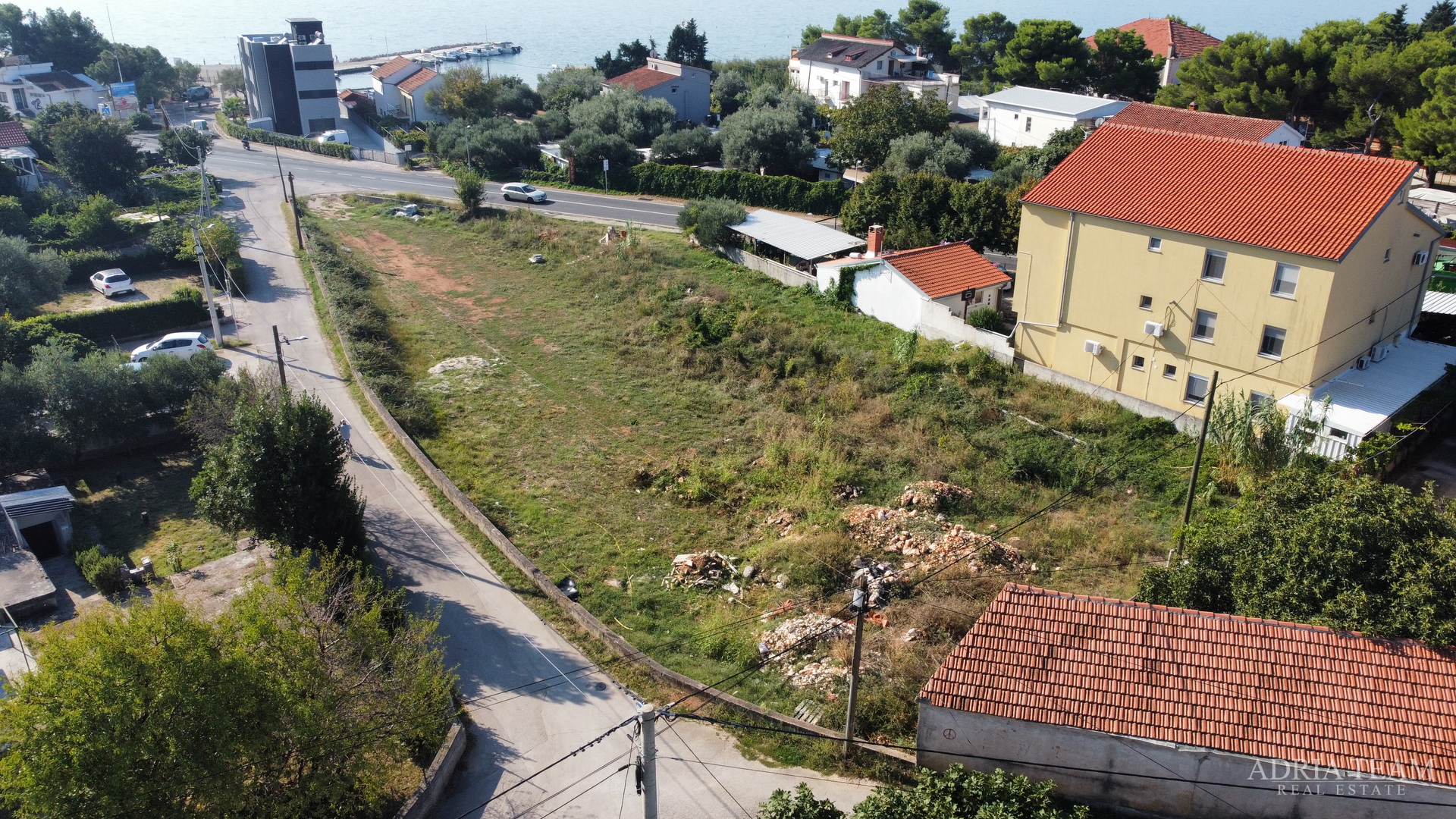 APARTMENTS IN NEW BUILDING WITH SEA VIEW AND FREE PARKING - SUKOŠAN