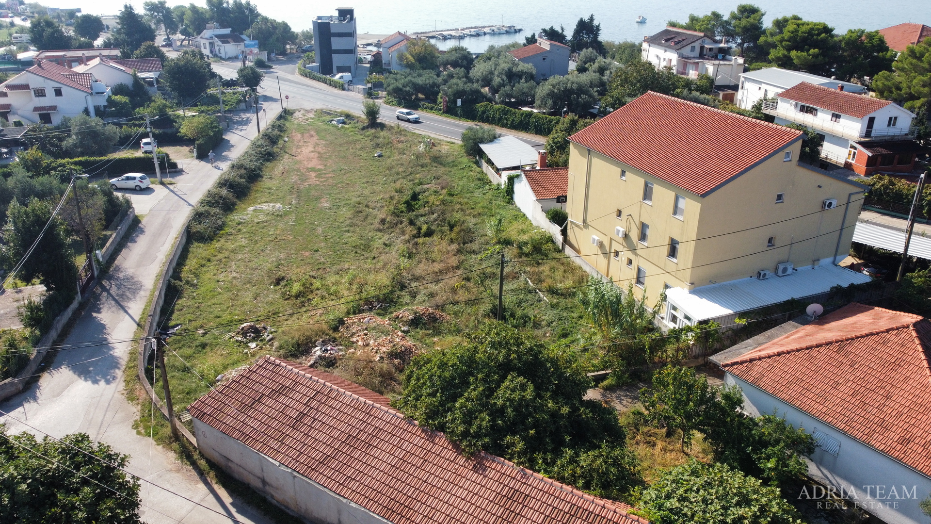 APARTMENTS IN NEW BUILDING WITH SEA VIEW AND FREE PARKING - SUKOŠAN