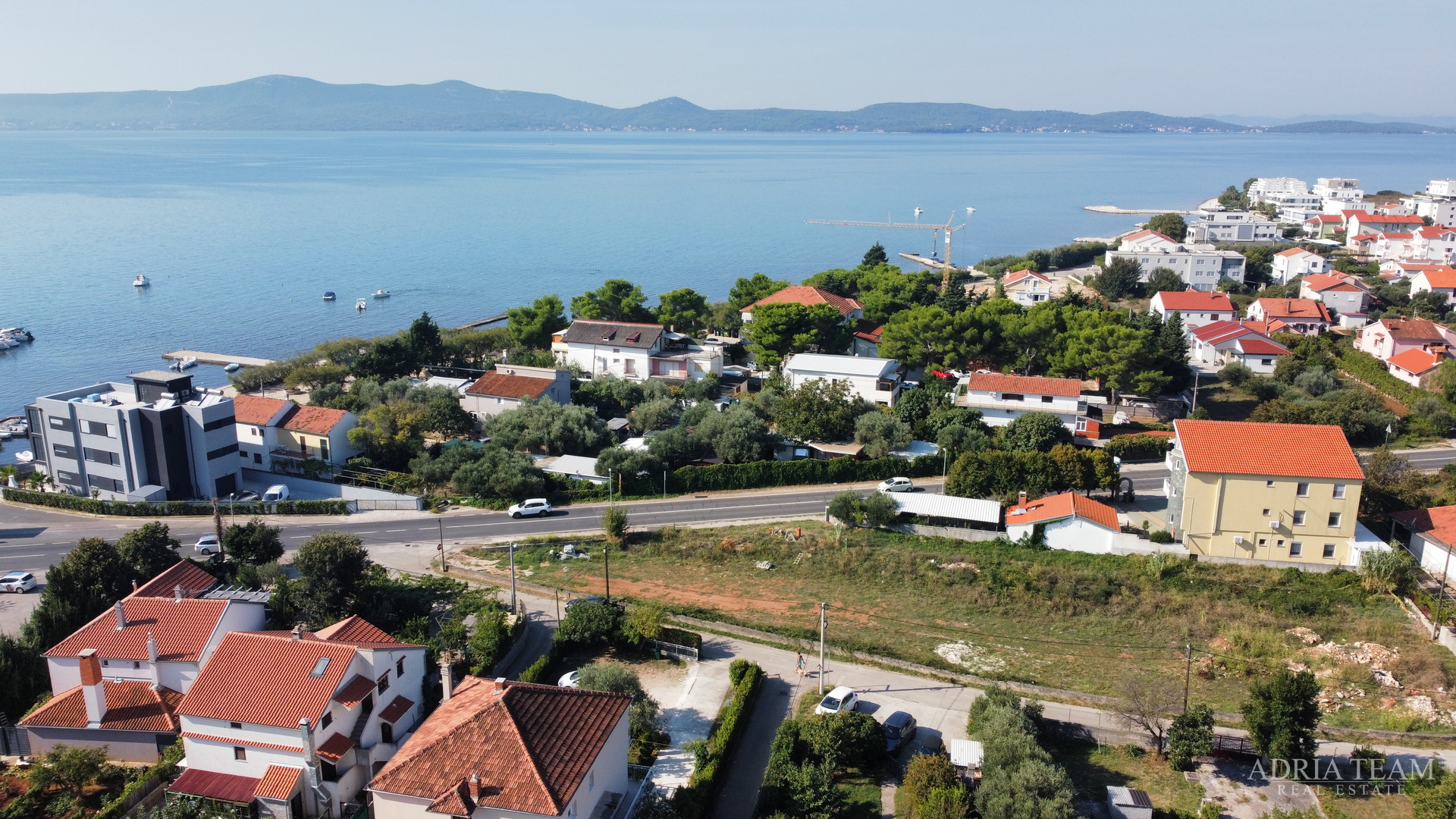 APARTMENTS IN NEW BUILDING WITH SEA VIEW AND FREE PARKING - SUKOŠAN