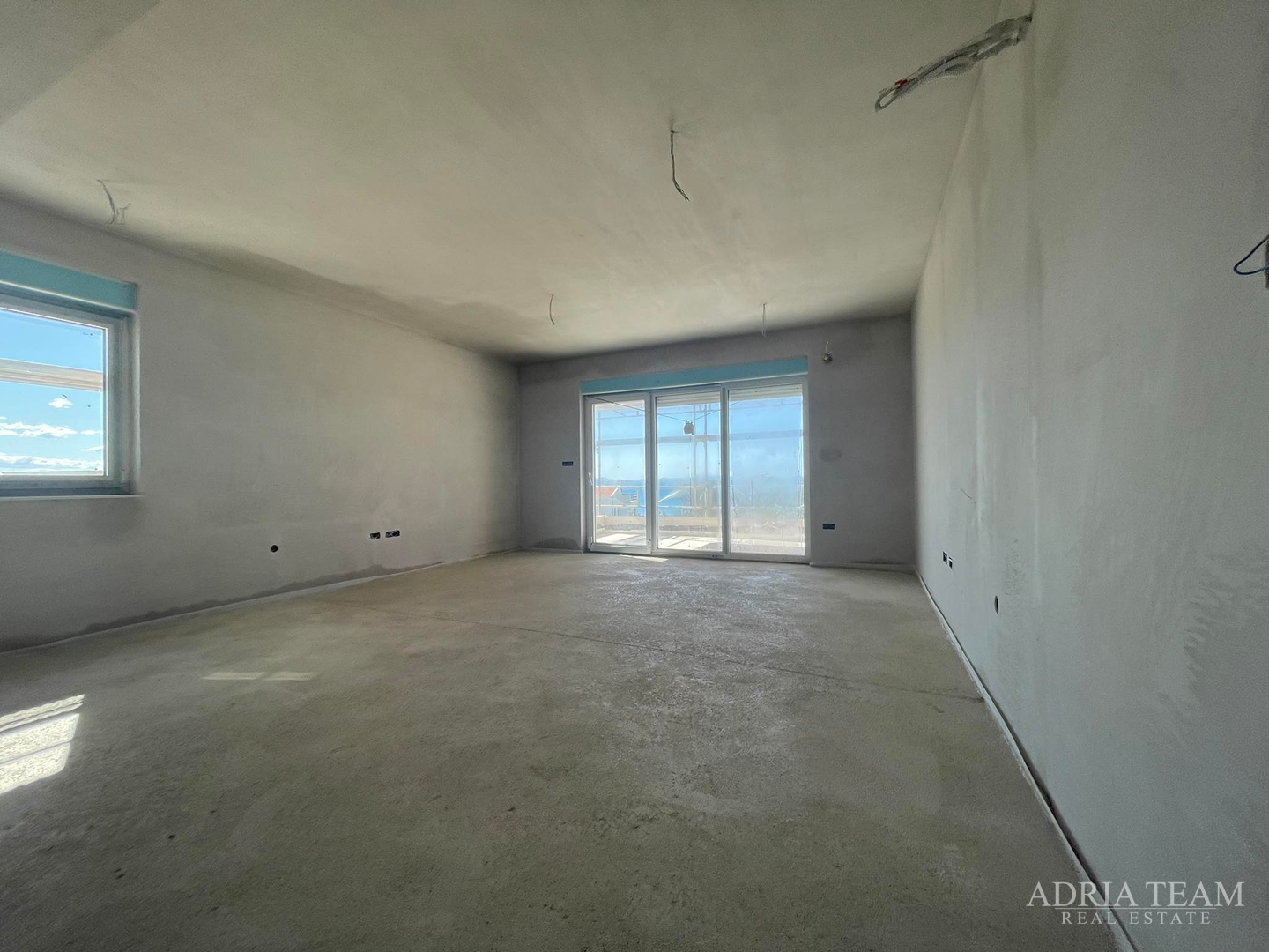 LUXURY APARTMENTS IN A RESIDENTIAL BUILDING, 70 m FROM THE SEA - PRIVLAKA - ZADAR