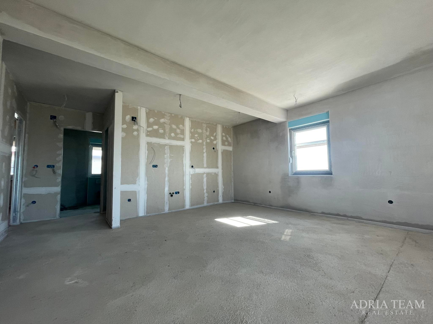 LUXURY APARTMENTS IN A RESIDENTIAL BUILDING, 70 m FROM THE SEA - PRIVLAKA - ZADAR