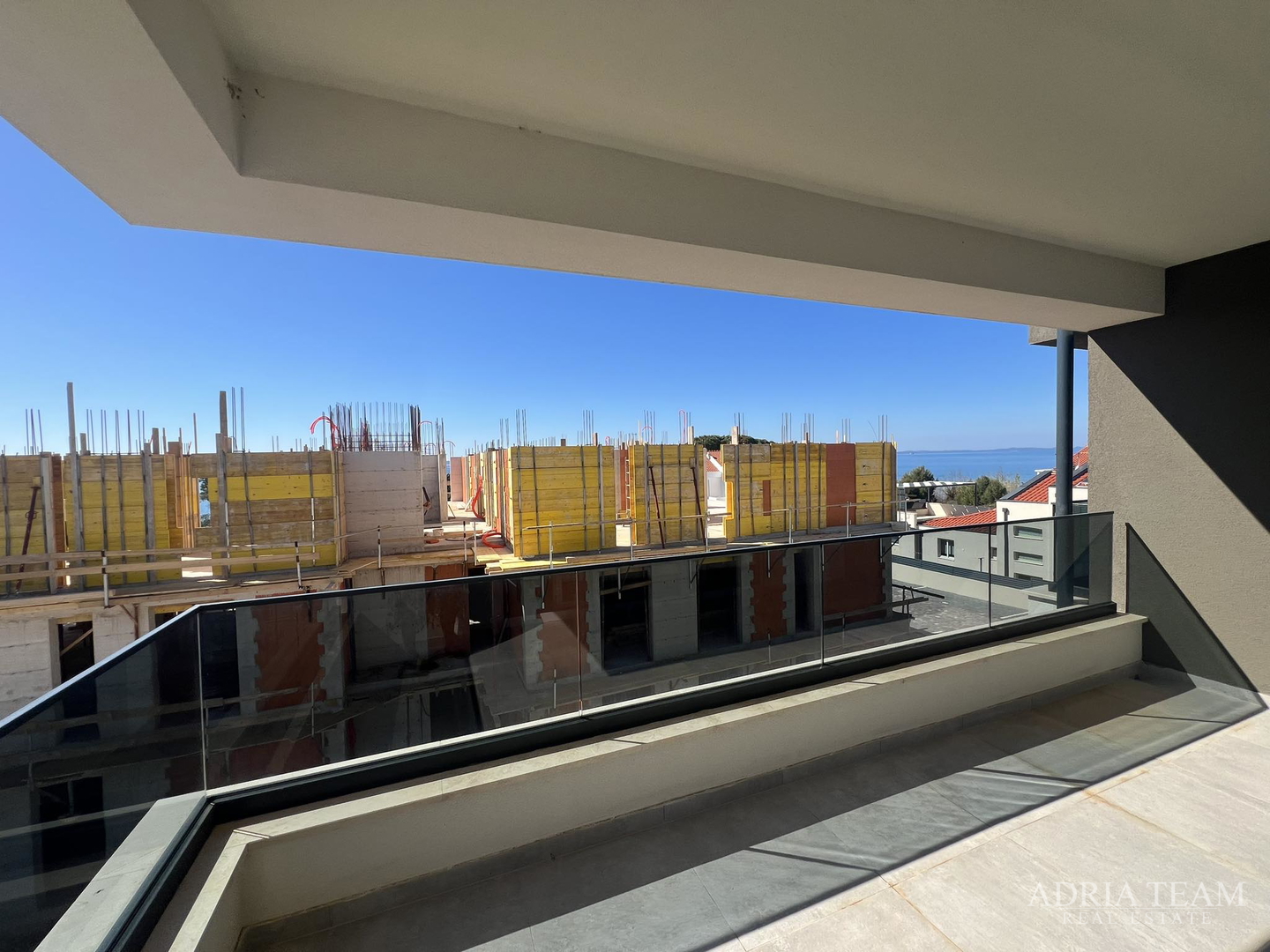 LUXURY APARTMENTS IN A RESIDENTIAL BUILDING, 70 m FROM THE SEA - PRIVLAKA - ZADAR