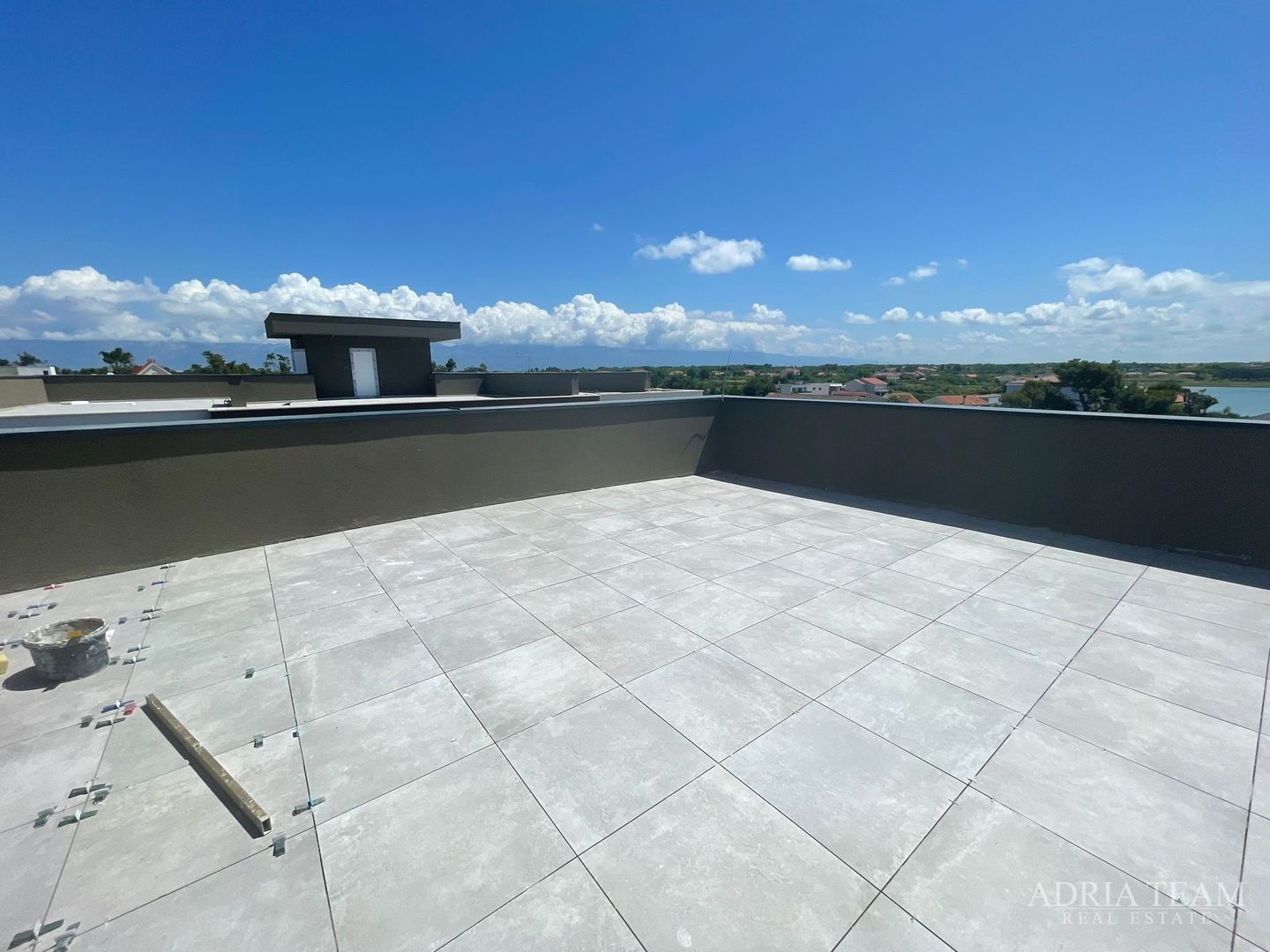 LUXURY APARTMENTS IN A RESIDENTIAL BUILDING, 70 m FROM THE SEA - PRIVLAKA - ZADAR