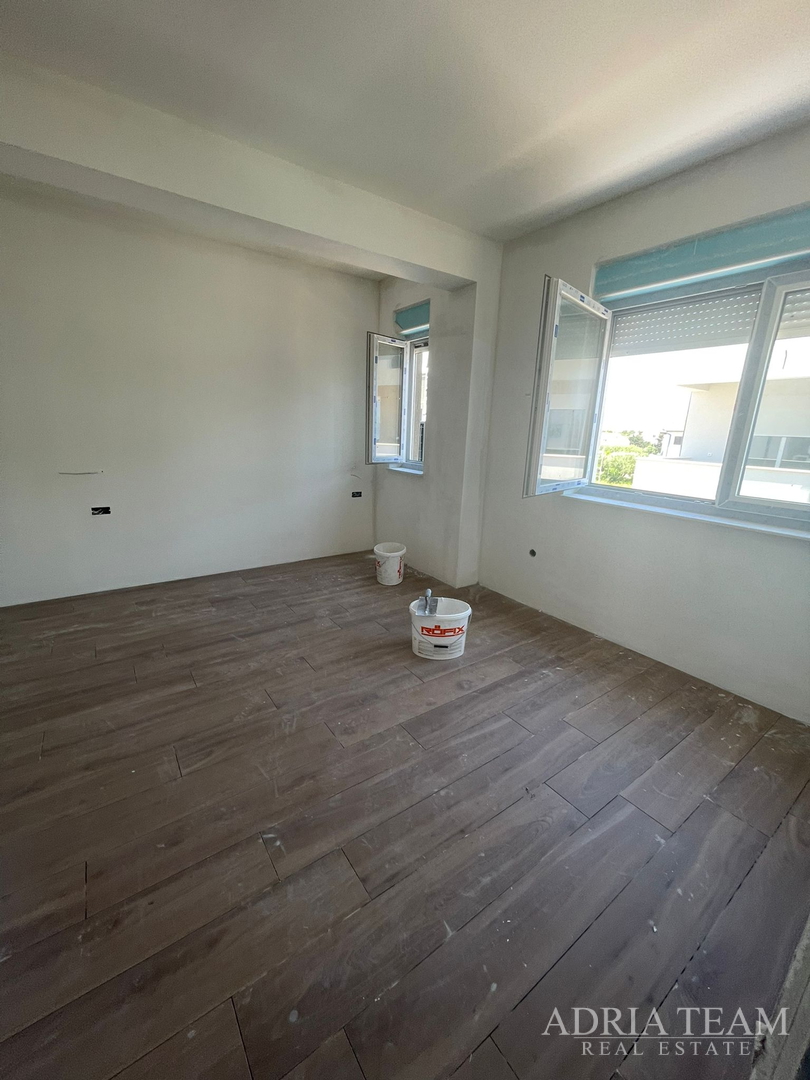 LUXURY APARTMENTS IN A RESIDENTIAL BUILDING, 70 m FROM THE SEA - PRIVLAKA - ZADAR