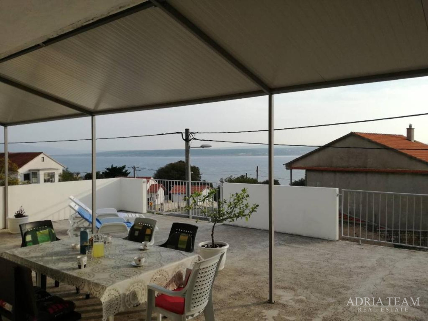 HOUSE 200 m FROM THE SEA - MASLENICA